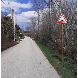 Panneau de danger A2B Ralentisseur de type dos-d'âne I WP Signalisation