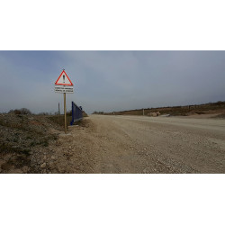 Panneau Attention danger LEDS traversantes A13a l Made in France et normé WP Signalisation