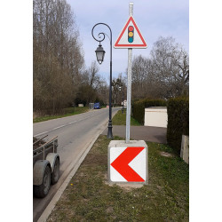 Balisage temporaire position d'une déviation ou d'un rétrécissement temporaire de chaussée l WPS