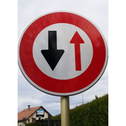 Panneau B15 I Panneau sens inverse | Cédez le passage à la circulation I WP Signalisation