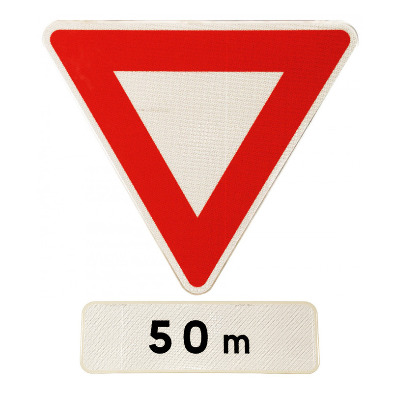 Panneau cédez le passage à l'intersection AB3b | Panneau AB3 avec panonceau M1