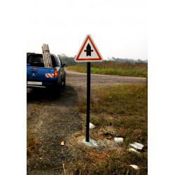 Panneau intersection de voie AB2 | Gamme Innov de WPSignalisation |Photo