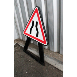 Face du panneau A3 I Panneau chaussée rétrécie sur le côté sur trépied I WP Signalisation