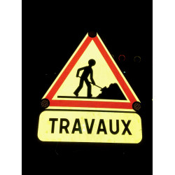 Triflash avec AK KM9 de nuit | Retro reflechissant | Travaux | Texte personnalise