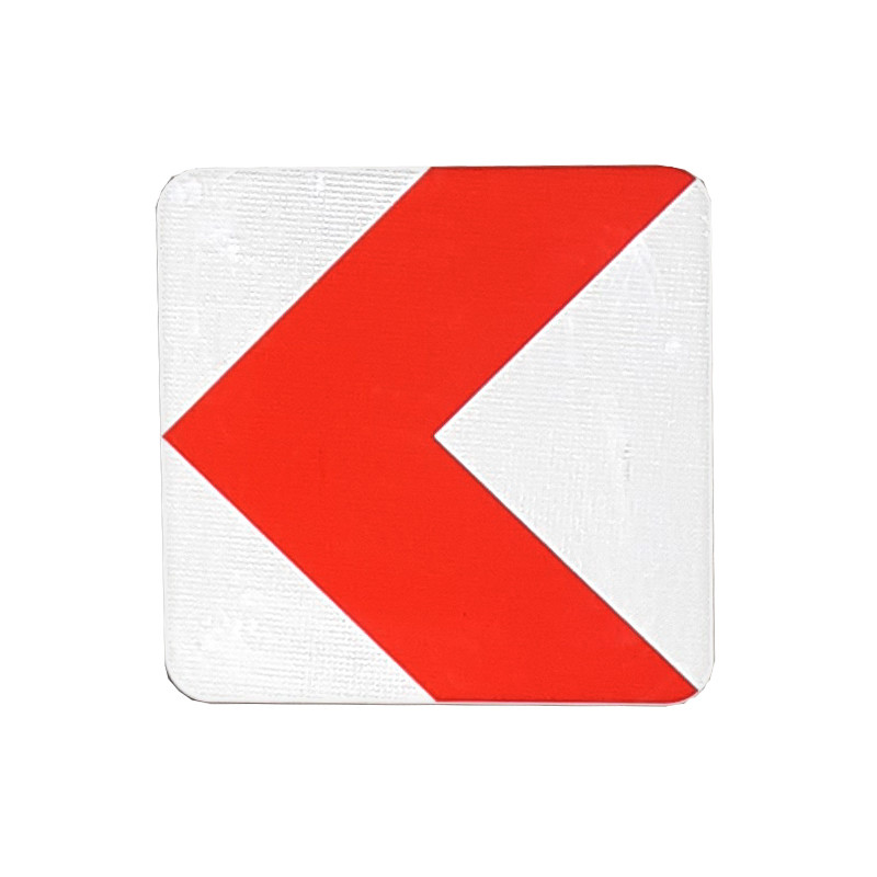 Balisage temporaire position d'une déviation ou d'un rétrécissement temporaire de chaussée K8-1