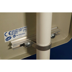 Balisage J5 autorelevable kit complet | Derriere du panneau J5 avec colliers