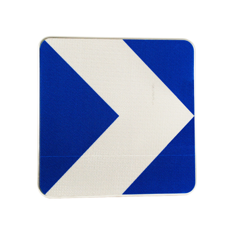 Balises et Balisettes de signalisation des virages J4 - 1