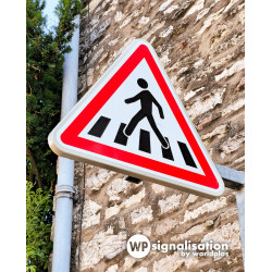Panneau de signalisation A13B - Panneau passage pour piétons au centre ville et pour village I WP Signalisation