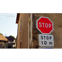 Panneau AB3A I Panneau cédez le passage à l'intersection I Panneau STOP avec panonceau STOP 10 m | WP Signalisation
