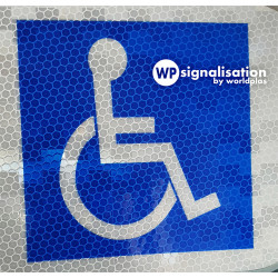 Zoom sur le film prismatique du panonceau M6h - Panonceau Interdit sauf PMR | Parking pour personne à handicap