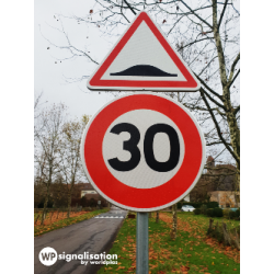 Panneau de danger A2B Ralentisseur de type dos-d'âne I WP Signalisation