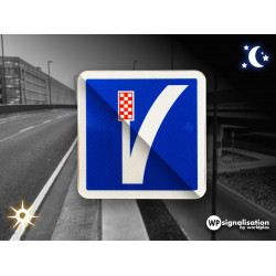 Panneau indication voie de détresse à droite C26B | WP Signalisation | Film NF et CE l WP Signalisation