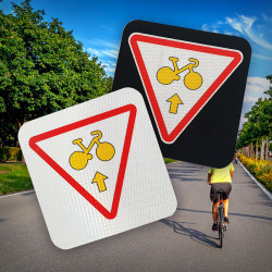 Panonceau M12 - Autorisation conditionnelle franchissement pour cyclistes